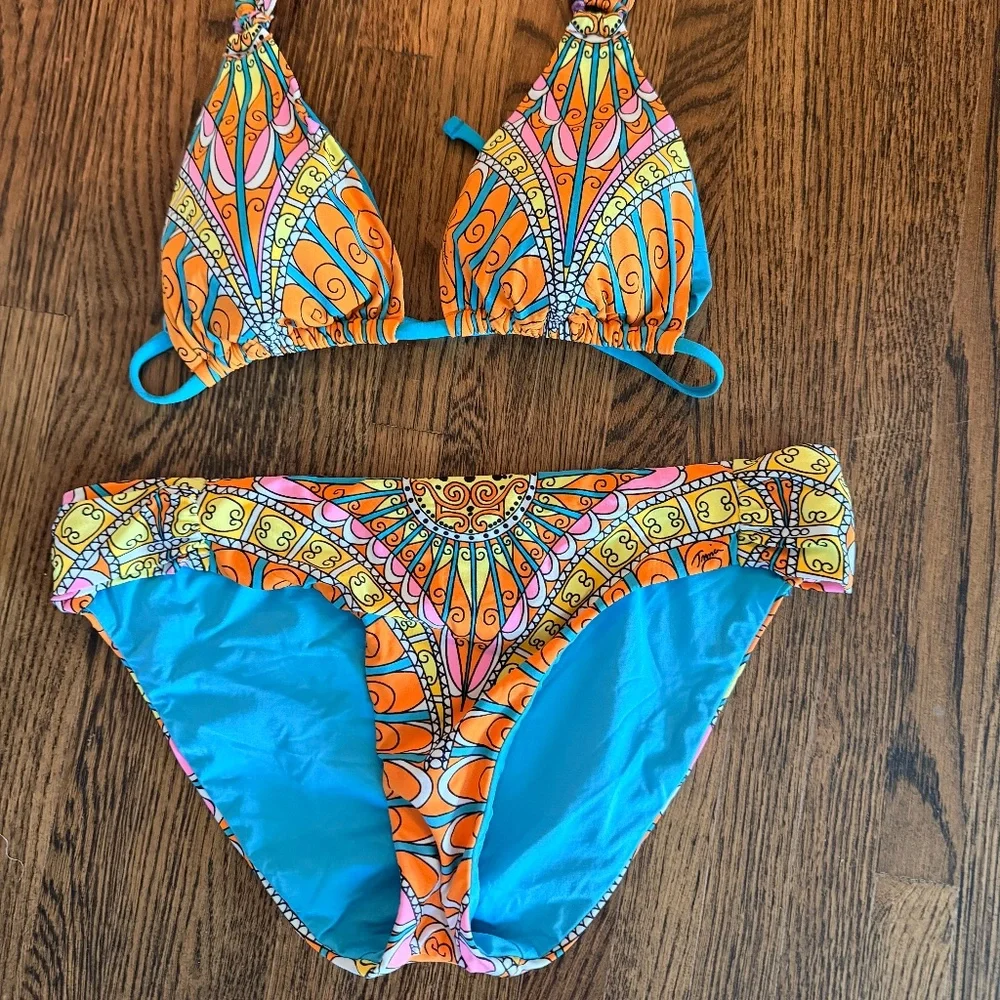 Trina Turk Swim Set Capri Sherbert ๐ด๐ด๐๐ - Picture 1 of 4